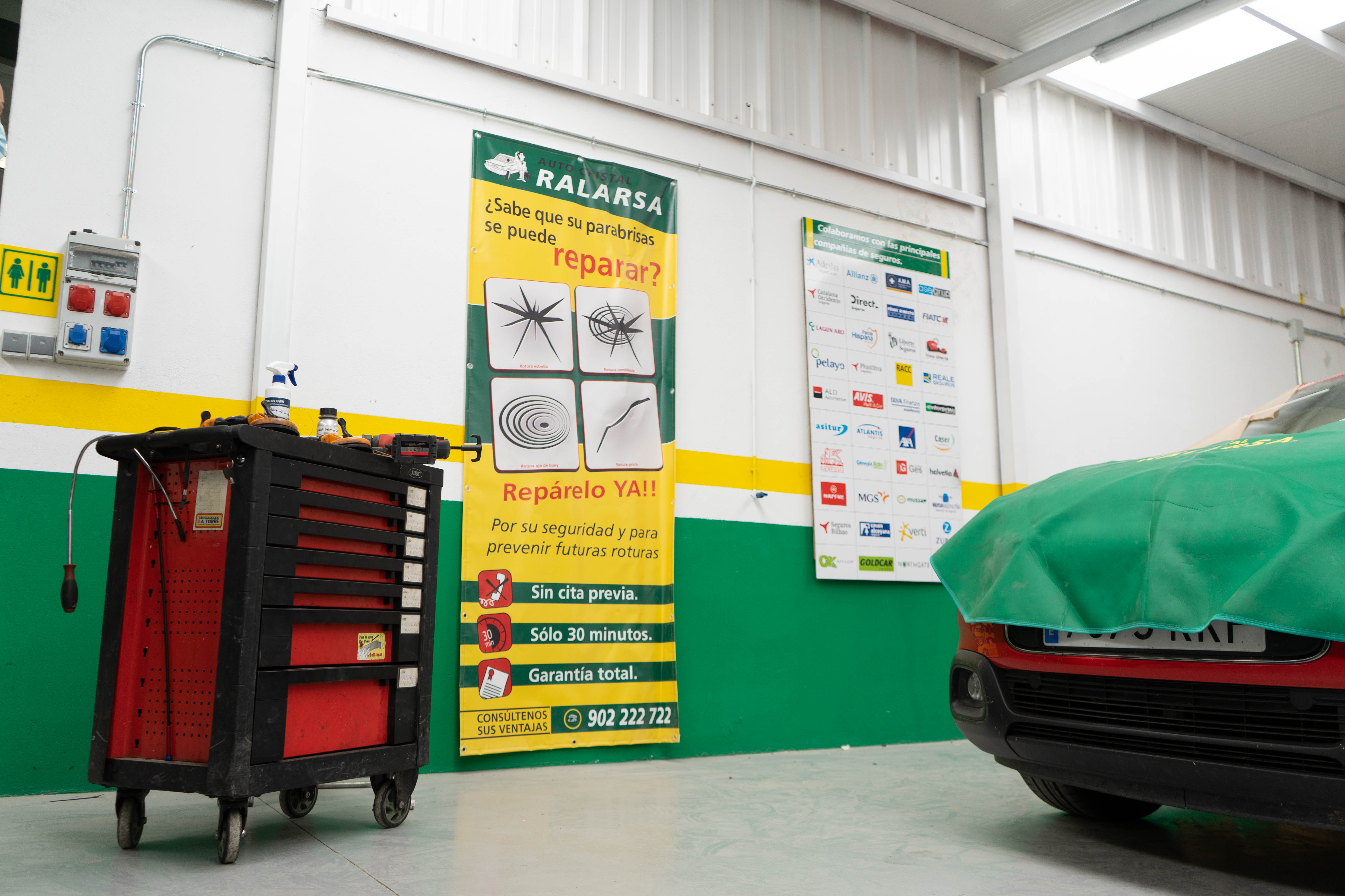 Área de reparación de lunas Autos Garro